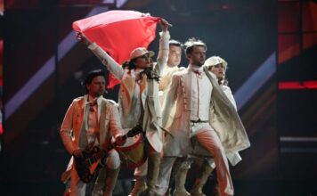 Bosnia worries me… Regina leading their love revolution. Photo: Indrek Galetin (EBU)