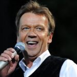 ESC birthdays 20 April – Captured by a… Bjorn skiffs
