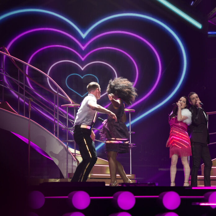 20150520_ESC_2015_Electro_Velvet_9169
