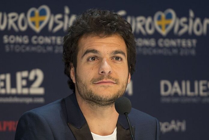 ESC2016_-_France_Meet_&_Greet_16_(crop) Amir