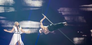 Apparently Slovenia has been on stage ManuElla representing Slovenia with the song "Blue And Red" during a rehearsal before the second semi final of the Eurovision Song Contest 2016 in Stockholm.