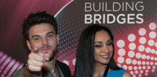 A smoulder and a fiddle for Belarus