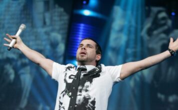 Latvia – Traffic Jam or Strawberry Intars Busulis. Photo: LTV.