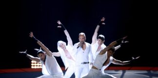 Every Greek cliche in a three-minute package Giorgos Alkaios