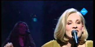 27 February – Your silky sheets and breakfast on blue balconies