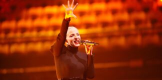 French chic with a message Madame Monsieur