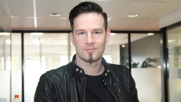 5BB06E3B-C2DD-46D7-B998-65974EA8302D Darude