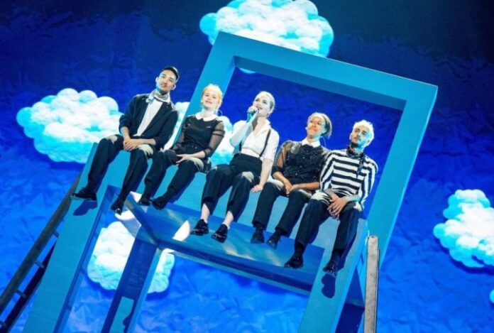 leon Leonora at Eurovision 2019
