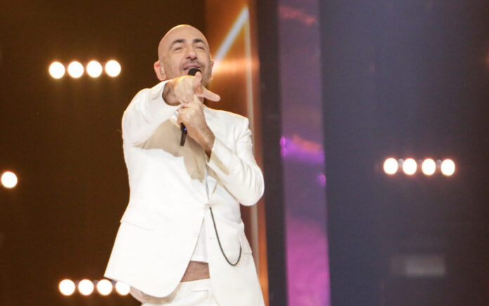 rop Serhat rehearses