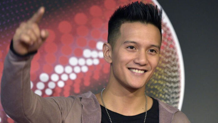 EUROVISION SONG CONTEST 2016: "WER SINGT FR
STERREICH": VINCENT BUENO Vincent Bueno
