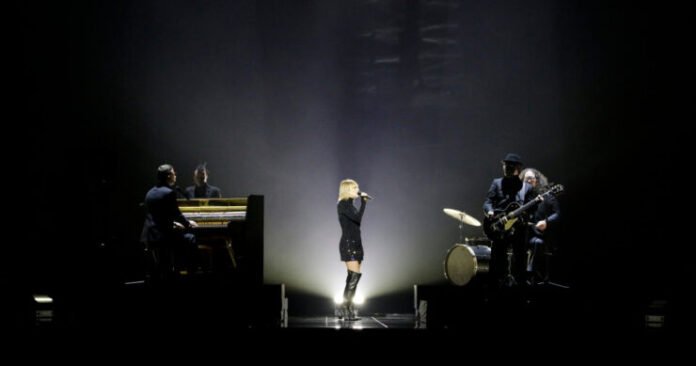 Hooverphonic, Belgium, Second Rehearsal, Rotterdam Ahoy, 12 May 2021 — EBU / Thomas Hanses