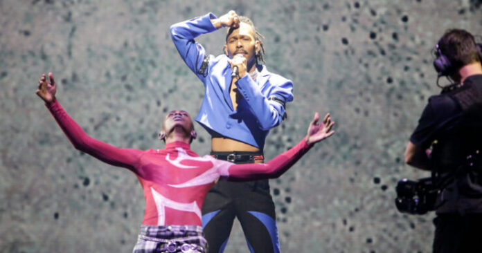 jen2 Jeangu Macrooy, The Netherlands, Second Rehearsal, Rotterdam Ahoy, 15 May 2021 — EBU / Thomas Hanses