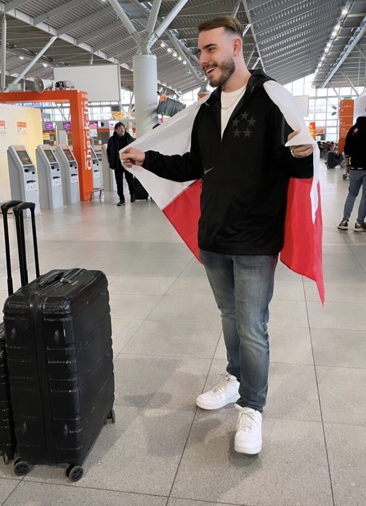 Ochman leaving Poland for Turin and Eurovision