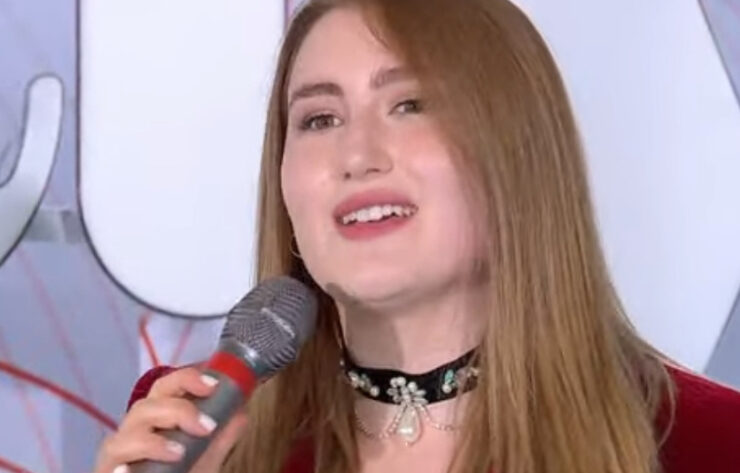 Rosa Linn at the Turquoise carpet for Eurovision in Turin