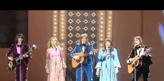 19 April – In a hundred ways I’ll bring you love