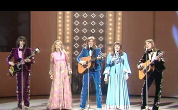 19 April – In a hundred ways I’ll bring you love