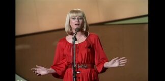 1 July – Play, play, musicians, delight me, magicians