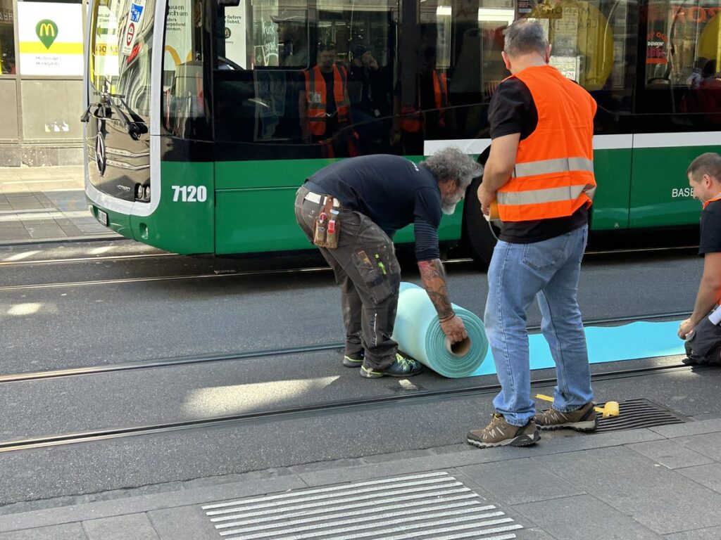 Laying the Eurovision Turquoise Carpet