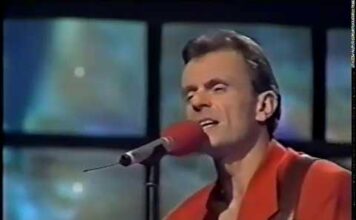 24 October – Over the sea, over the fire, love takes us